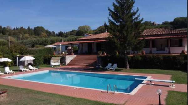 Foto Villa in vendita a Lorenzana - Crespina Lorenzana 550 mq  Rif: 1057228
