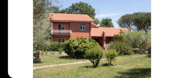 Foto Villa in vendita a Manziana
