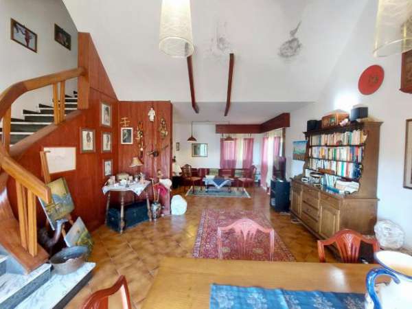Foto Villa in vendita a Massarosa 240 mq  Rif: 1323135