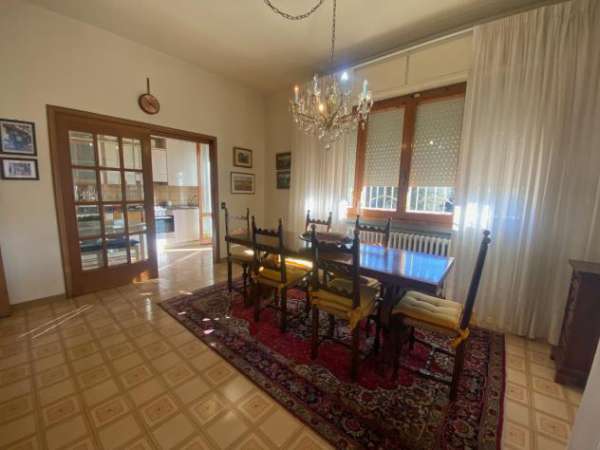 Foto Villa in vendita a Montelupo Fiorentino 350 mq  Rif: 1088394