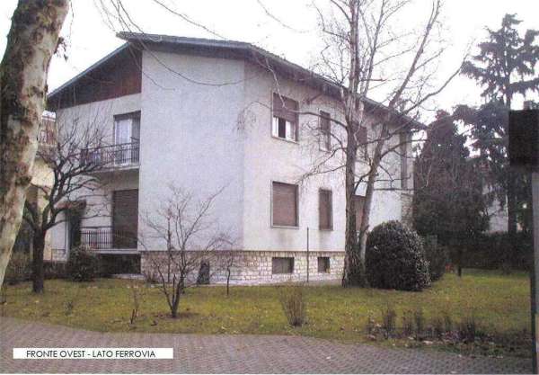 Foto Villa in Vendita a Monza PAISIELLO