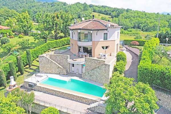 Foto Villa in vendita a Palazzago