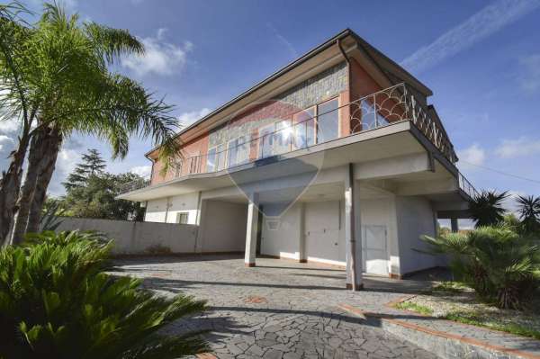 Foto Villa in vendita a Pedara