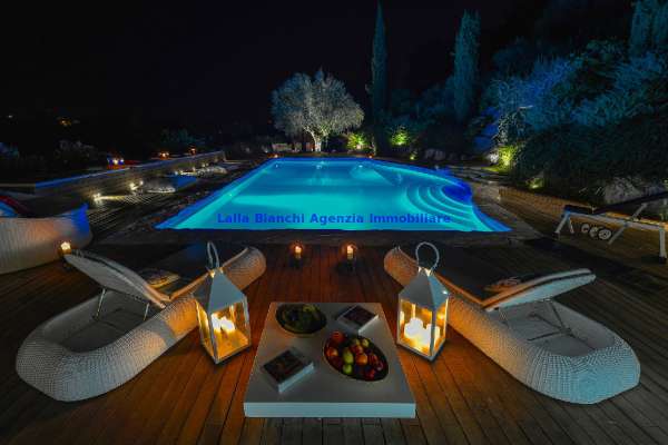 Foto VILLA in VENDITA a PESARO