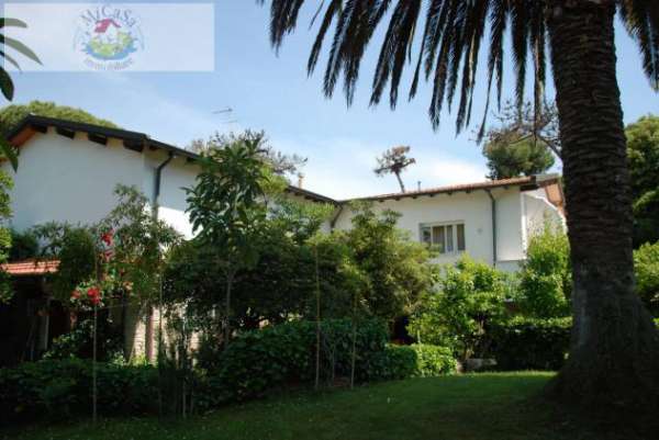 Foto Villa in vendita a Pisa 400 mq  Rif: 1319979