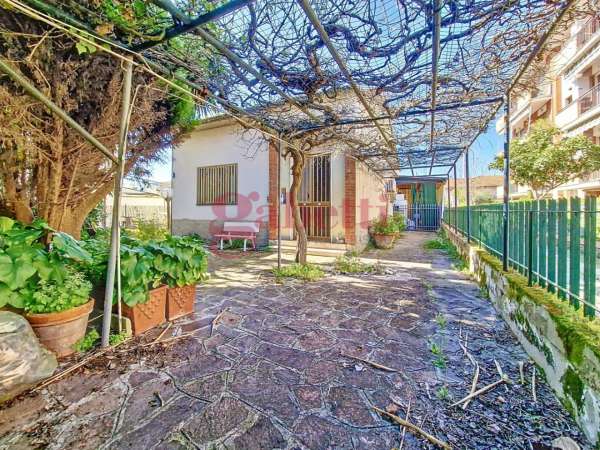 Foto Villa in vendita a Pisa