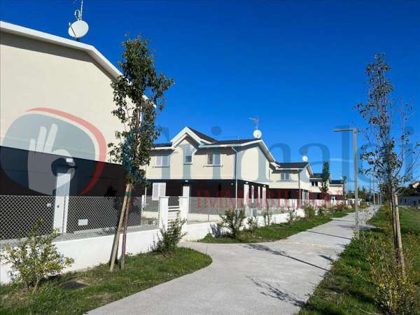 Foto Villa in vendita a Ravenna