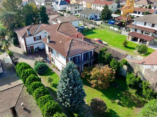 Foto Villa in vendita a Robbio