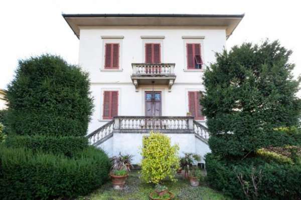 Foto Villa in vendita a San Concordio Contrada - Lucca 460 mq  Rif: 1316900
