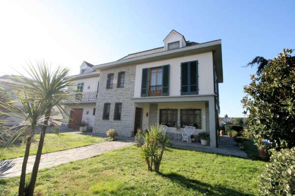 Foto Villa in vendita a Santa Croce Sull'Arno