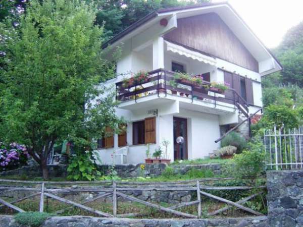 Foto Villa in vendita a Sassello