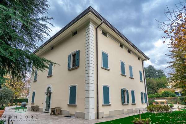 Foto Villa in vendita a Sasso Marconi
