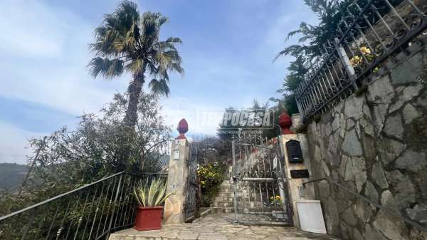 Foto Villa in vendita a Seborga