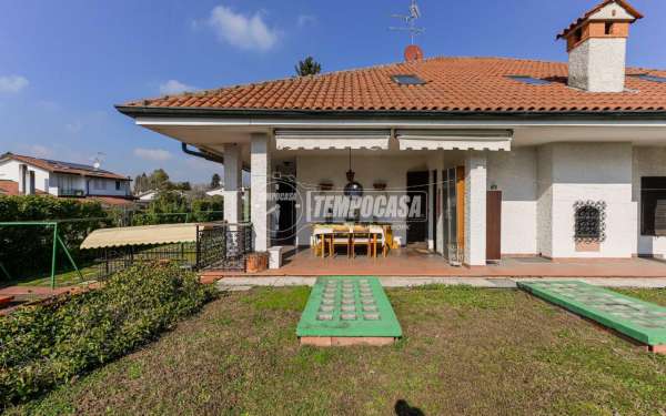 Foto Villa in vendita a Segrate