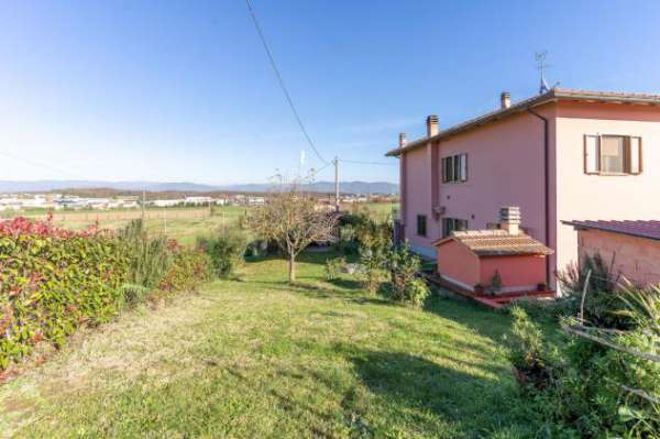 Foto Villa in vendita a Stabbia - Cerreto Guidi 240 mq  Rif: 1310212