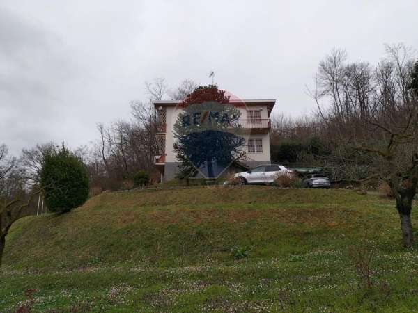Foto Villa in vendita a Sumirago