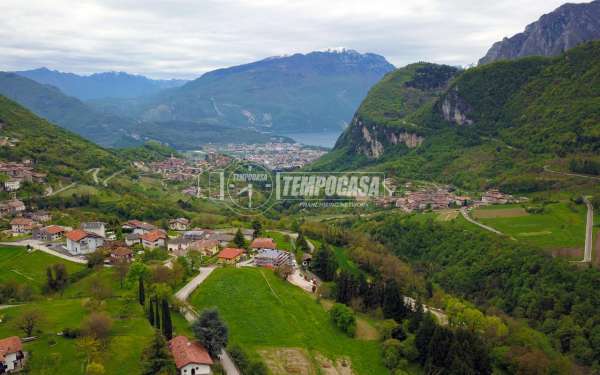 Foto Villa in vendita a Tenno