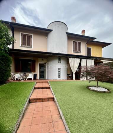 Foto Villa in vendita a Travagliato