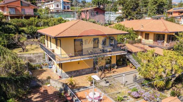 Foto Villa in vendita a Trecastagni