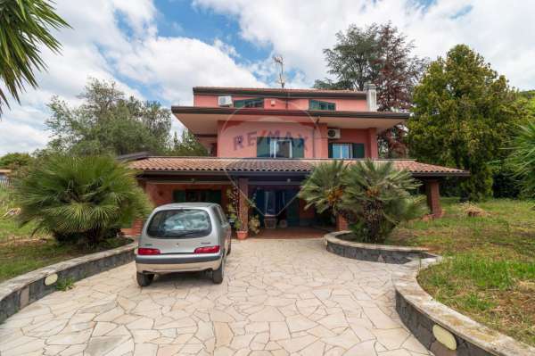 Foto Villa in vendita a Trecastagni