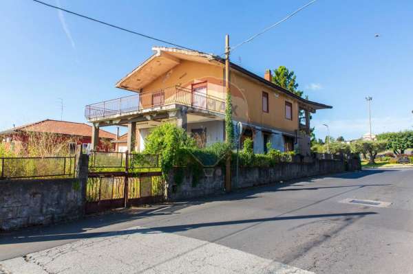 Foto Villa in vendita a Trecastagni