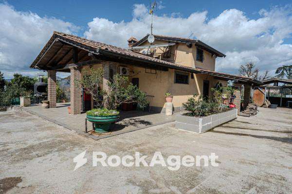 Foto Villa in vendita a Trevignano Romano