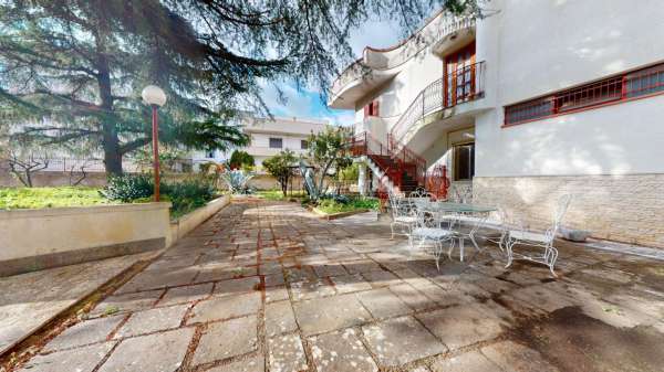 Foto Villa in vendita a Turi