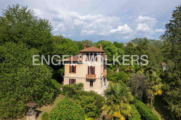 Foto Villa in vendita a Varese