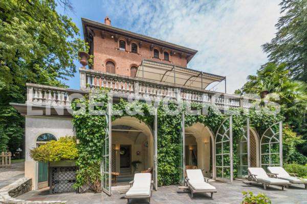 Foto Villa in vendita a Varese