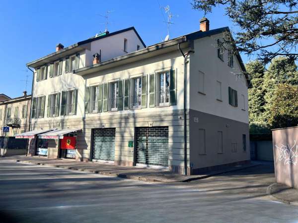 Foto Villa in vendita a Vedano Al Lambro