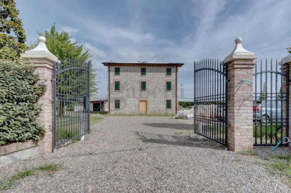 Foto Villa in vendita a Vignola