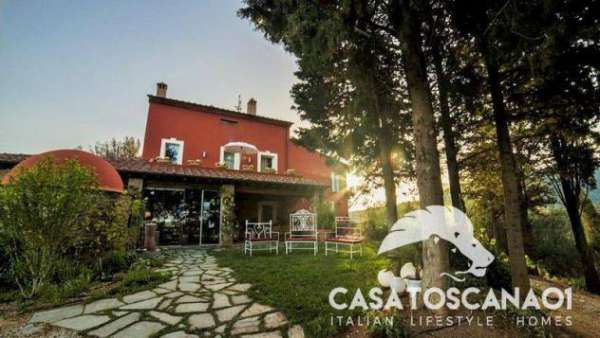 Foto Villa in Vendita in zona GROSSETO con giardino