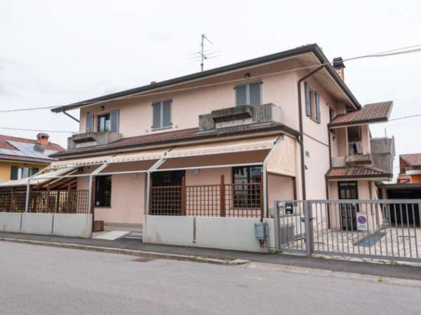 Foto Villa in Via Bernareggi
