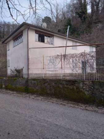Foto Villa indipendente