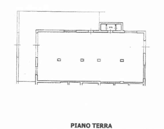 Foto VILLA ROSINA � Magazzino al p.t. di 140mq ca. � vano unico + wc � n.2 aperture. Euro 70 mila