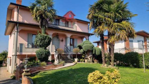 Foto Villa singola - Brembate . Rif.: 49/2025