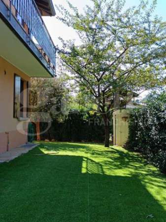 Foto Villa singola - Erba . Rif.: Cod. rif 3238934VRG