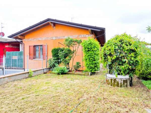 Foto VILLA SINGOLA