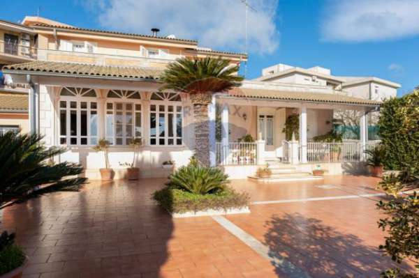 Foto Villa singola in vendita a Modica