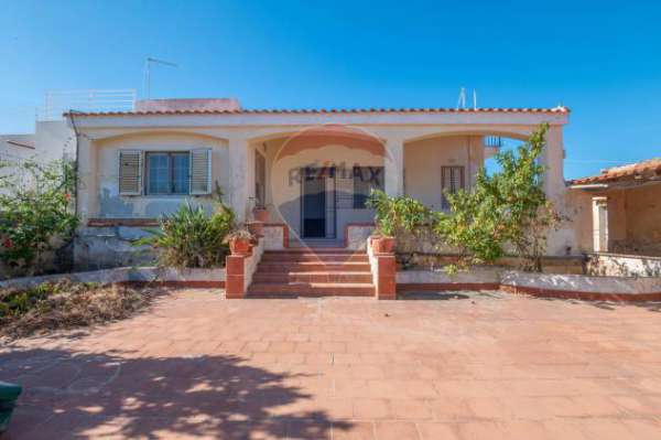 Foto Villa singola in vendita a Siracusa, Plemmirio