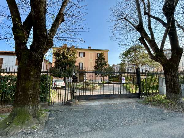 Foto Villa trifamiliare in vendita a Acqui Terme