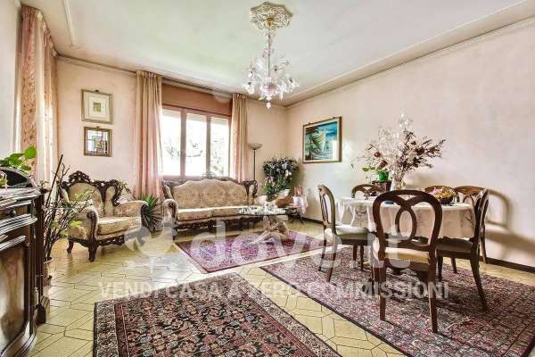 Foto Villa unifamiliare in vendita a Abano Terme