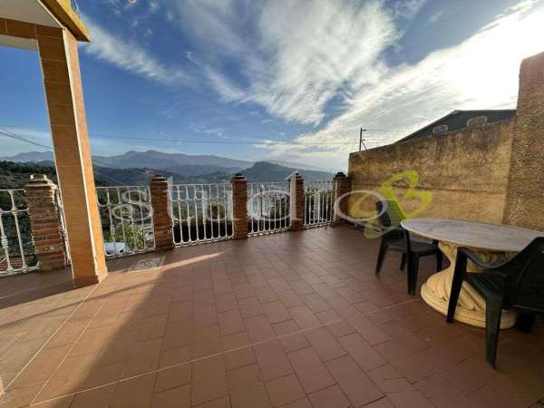 Foto Villa unifamiliare in vendita a Camporosso