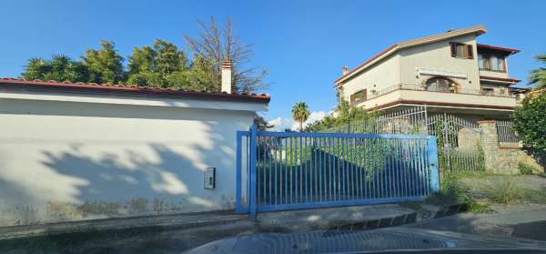 Foto Villa unifamiliare in vendita a Diamante