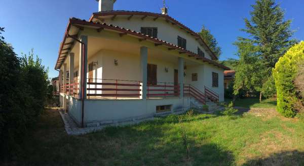 Foto Villa unifamiliare in vendita a Gualdo Tadino