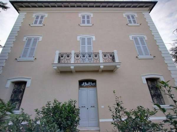 Foto Villa unifamiliare in vendita a Potenza Picena