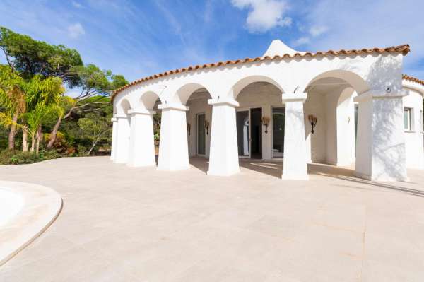 Foto Villa unifamiliare in vendita a Pula