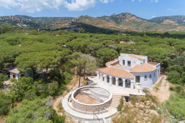 Foto Villa unifamiliare in vendita a Pula