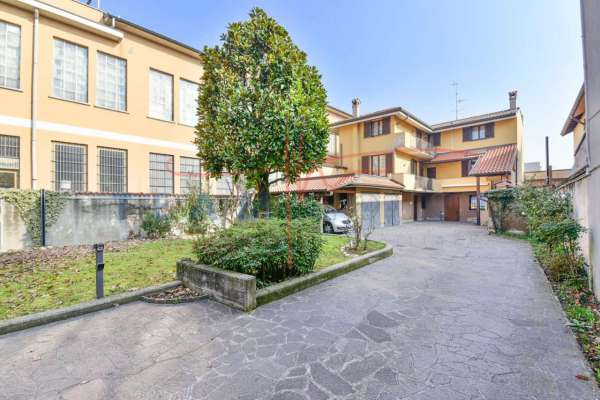 Foto Villa unifamiliare in vendita a Seregno