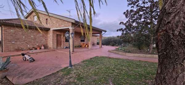 Foto Villa unifamiliare in vendita a Todi